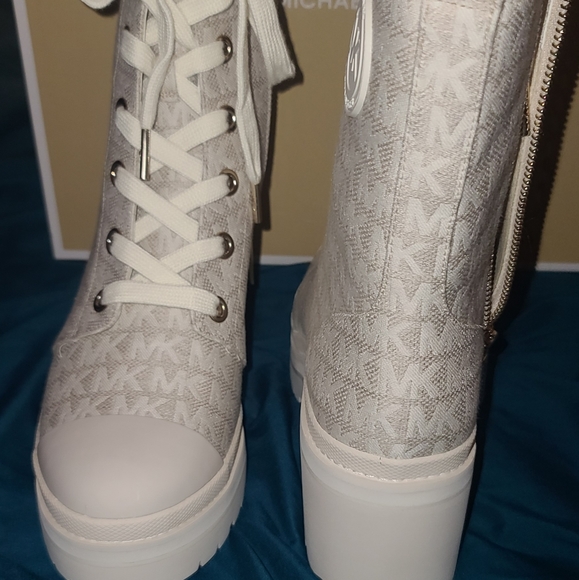 Michael Kors Bootie - Picture 15 of 16